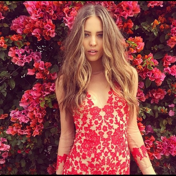 Host Pick NWT For Love and Lemons Luau Mini - Picture 3 of 9